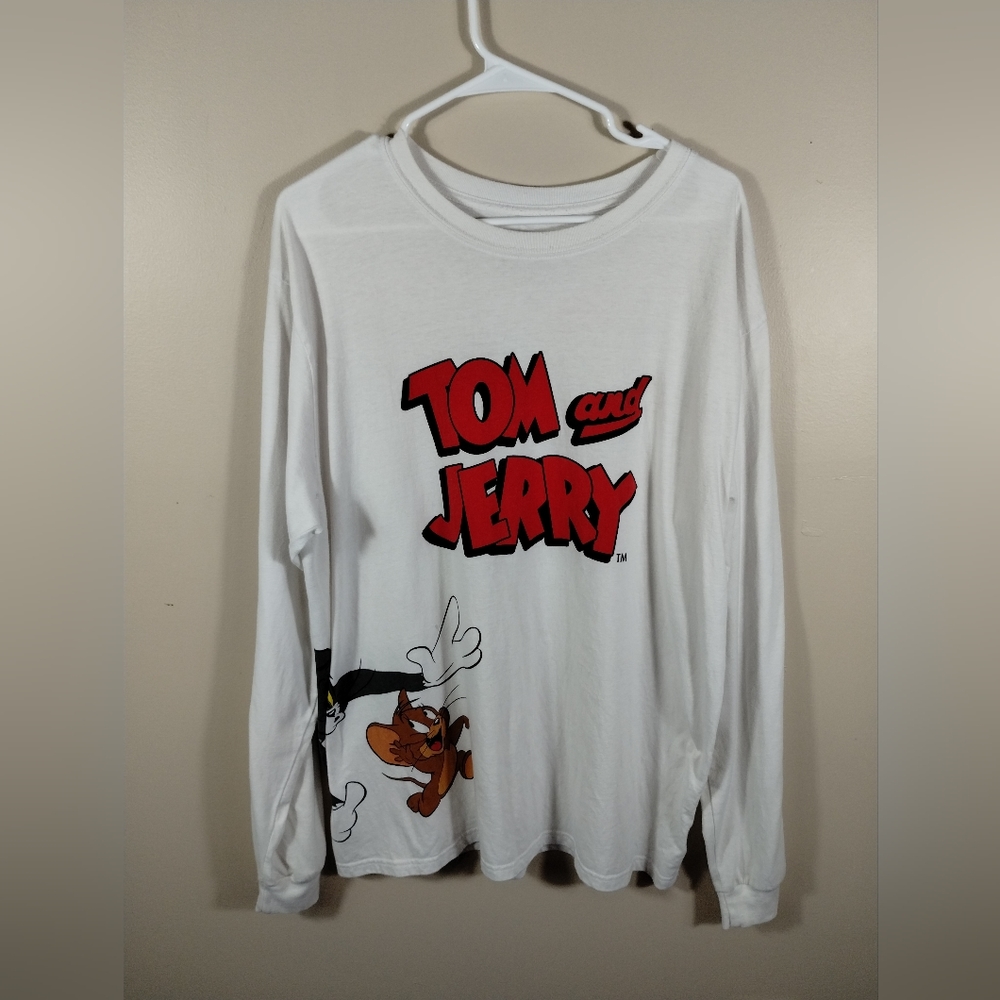 Hanna Barbera Tom and Jerry Chase Long Sleeve T-Shirt Size Large Double Sided - Picture 2 of 15